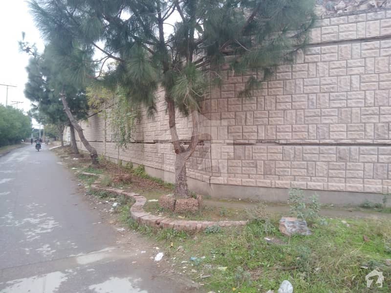 4 Kanal House Is Available For Sale In Hayatabad