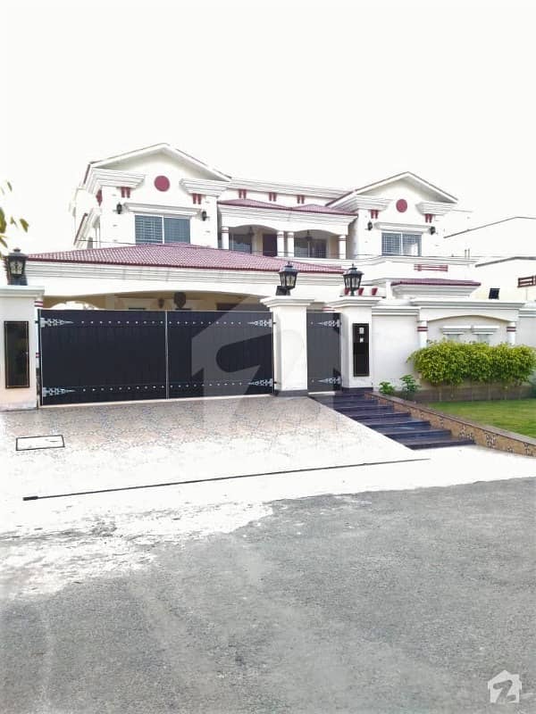 2 Kanal Brand New Owner Build Bungalow Is Up For Sale On 60 Feet Road