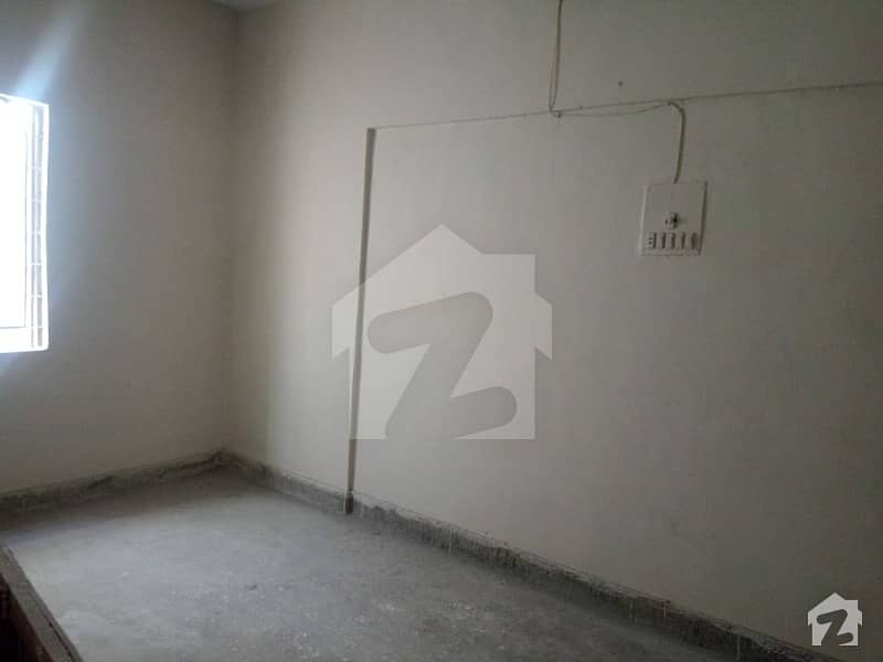 نارتھ ناظم آباد ۔ بلاک سی نارتھ ناظم آباد کراچی میں 2 کمروں کا 3 مرلہ فلیٹ 25 ہزار میں کرایہ پر دستیاب ہے۔