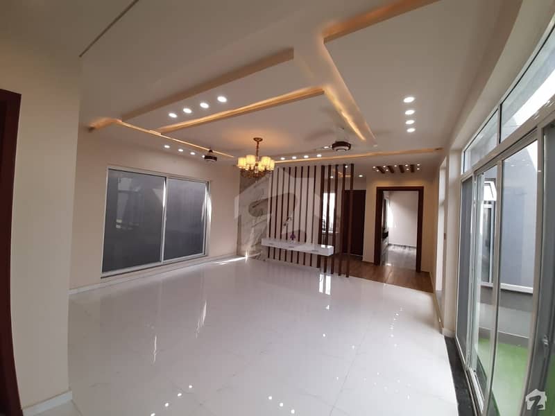 ایڈن ویلی فیصل آباد میں 4 کمروں کا 7 مرلہ مکان 2.25 کروڑ میں برائے فروخت۔