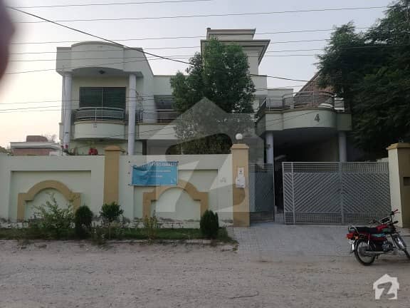 House Is Available For Sale In Darya Khan Road