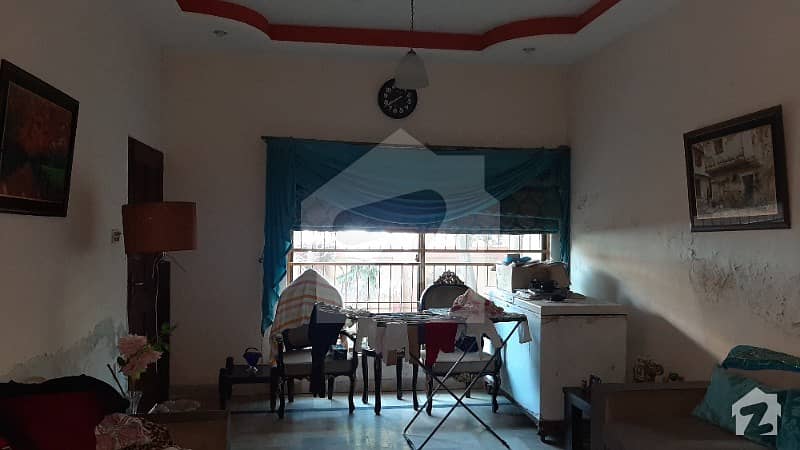 گلشن علی کالونی کینٹ لاہور میں 3 کمروں کا 10 مرلہ مکان 1.75 کروڑ میں برائے فروخت۔