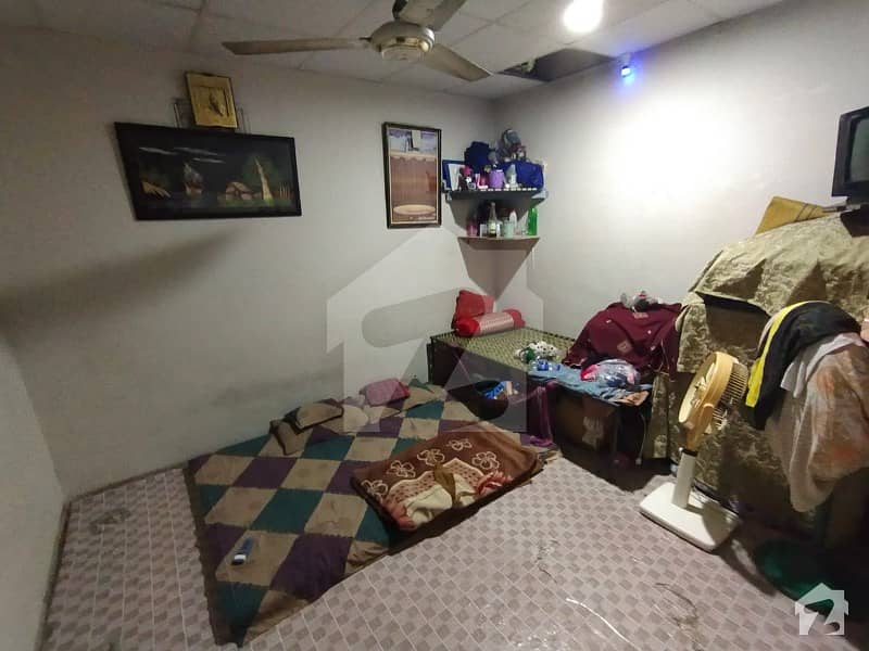 شاہراہِ فیصل کراچی میں 2 کمروں کا 1 مرلہ مکان 35 لاکھ میں برائے فروخت۔