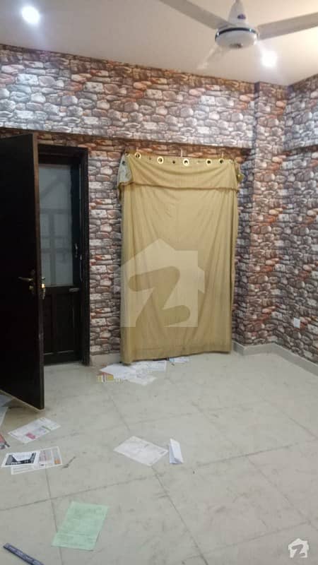 جناح ایونیو کراچی میں 2 کمروں کا 3 مرلہ فلیٹ 65 لاکھ میں برائے فروخت۔