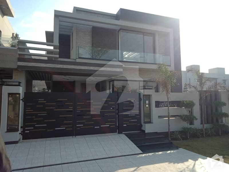 10 Marla Brand New House For Sale In Ex Air Avenue Dha Phase 8