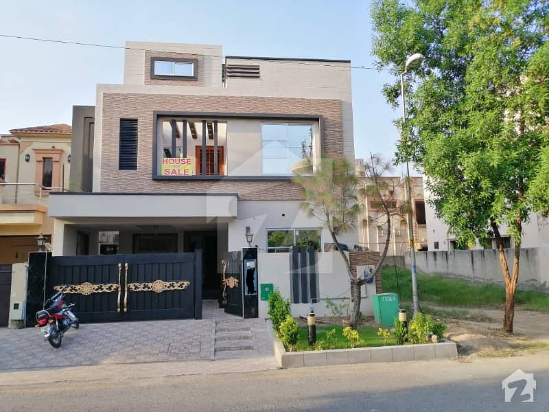 A Beautiful 10 Marla House For Rent In Overseas B Bahria Town Lahore