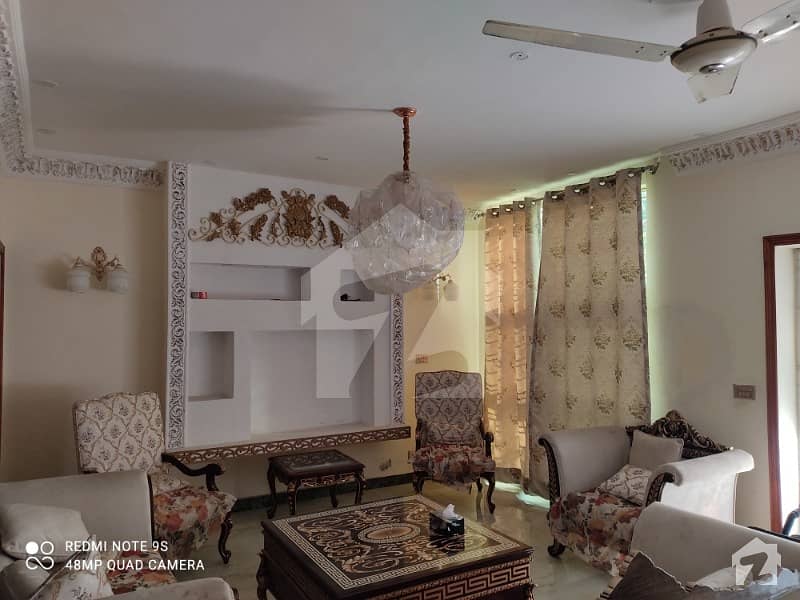 بحریہ ٹاؤن ۔ سفاری بلاک بحریہ ٹاؤن سیکٹر B بحریہ ٹاؤن لاہور میں 3 کمروں کا 8 مرلہ مکان 1.4 کروڑ میں برائے فروخت۔