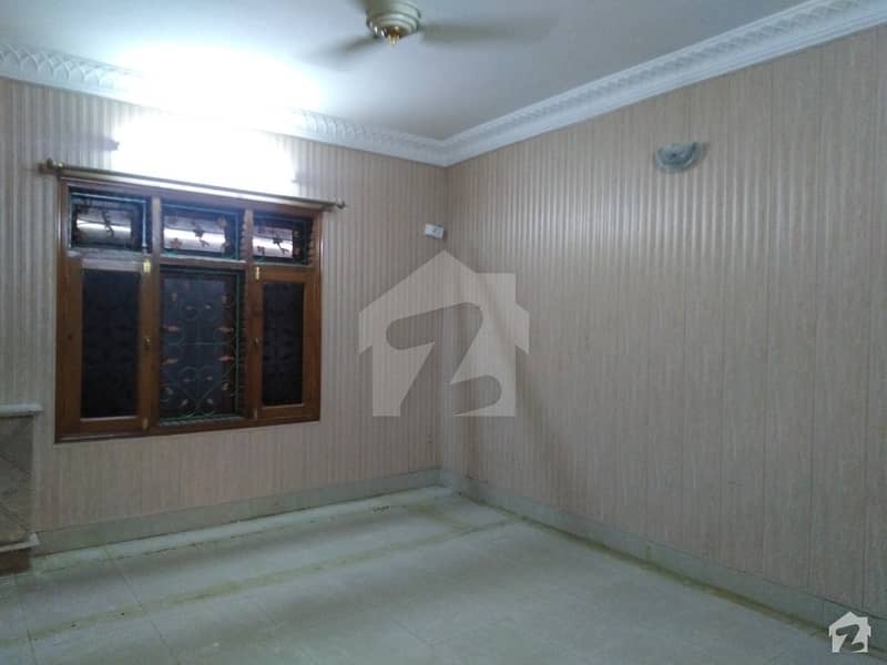 10 Marla House In Hayatabad For Sale At Good Location