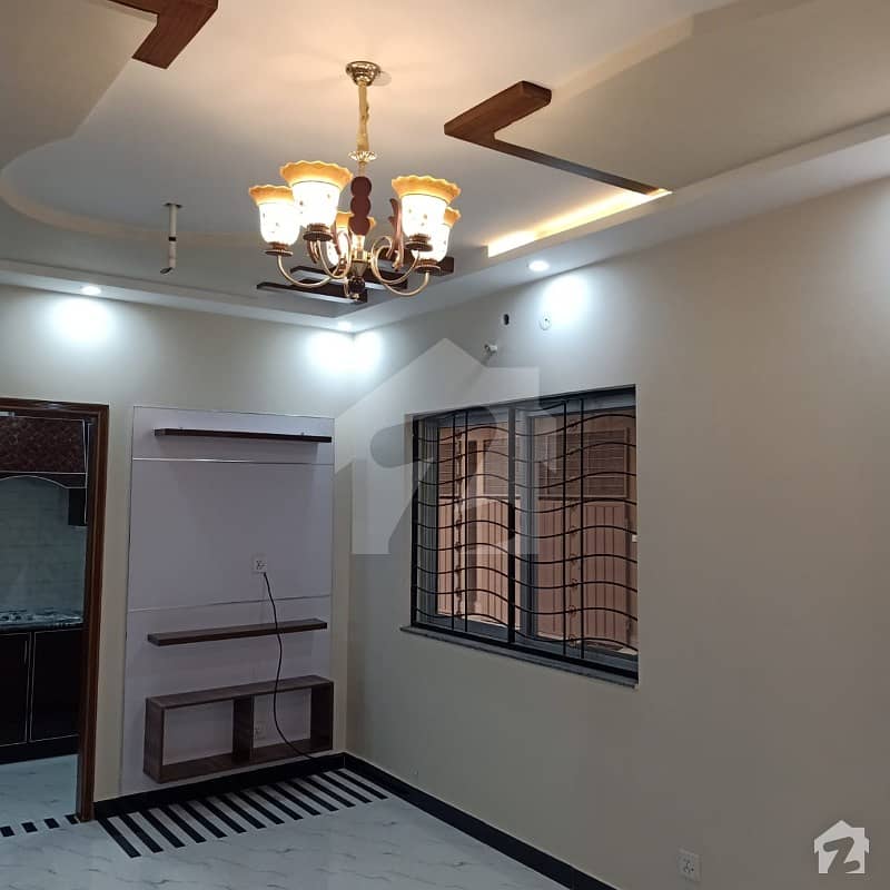 خدا بخش کالونی کینٹ لاہور میں 3 کمروں کا 3 مرلہ مکان 95 لاکھ میں برائے فروخت۔