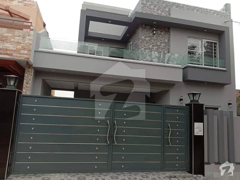 10 Marla Brand New Upper Portion Available For Rent On Top Location Of Wapda Town Lahore