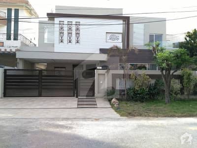 Wapda Town Lahore 1 Kanal Brand New House For Sale