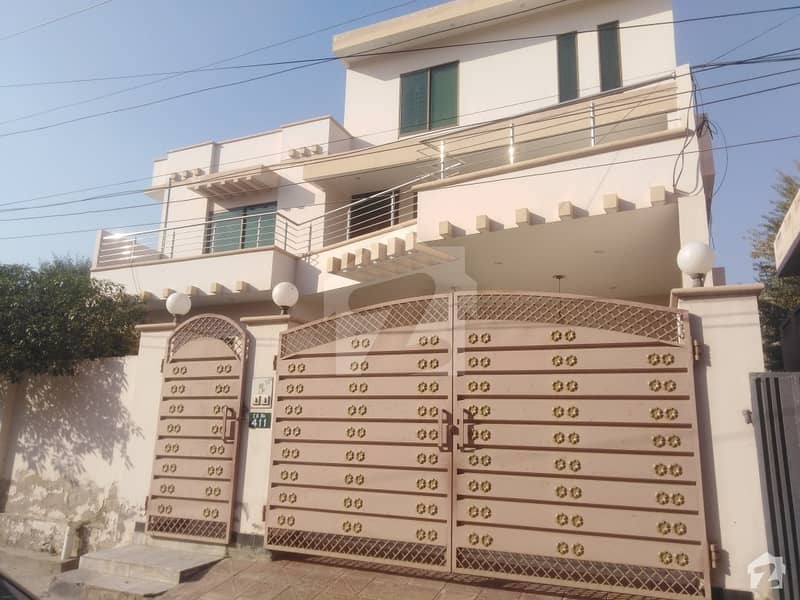 2700  Square Feet House Is Available In Model Town A