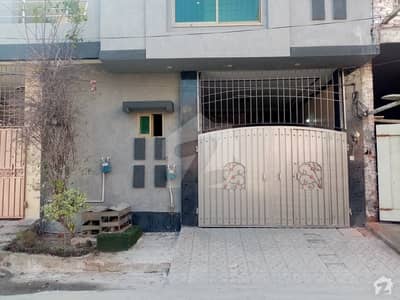 عمر ہاؤسنگ سوسائٹی ستیانہ روڈ فیصل آباد میں 4 مرلہ مکان 76 لاکھ میں برائے فروخت۔ عمر ہاؤسنگ سوسائٹی ستیانہ روڈ فیصل آباد میں 4 مرلہ مکان 76 لاکھ میں برائے فروخت۔