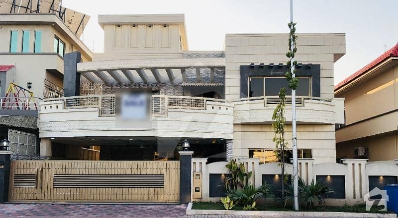 بحریہ ٹاؤن فیز 3 بحریہ ٹاؤن راولپنڈی راولپنڈی میں 7 کمروں کا 1 کنال مکان 5.25 کروڑ میں برائے فروخت۔