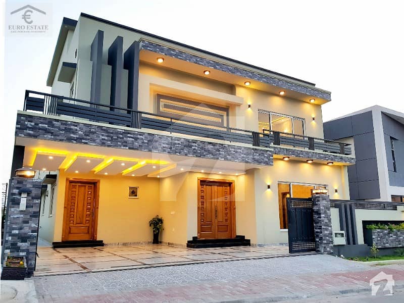 Designer 22 Marla 5 Bed Luxurious House For Sale
