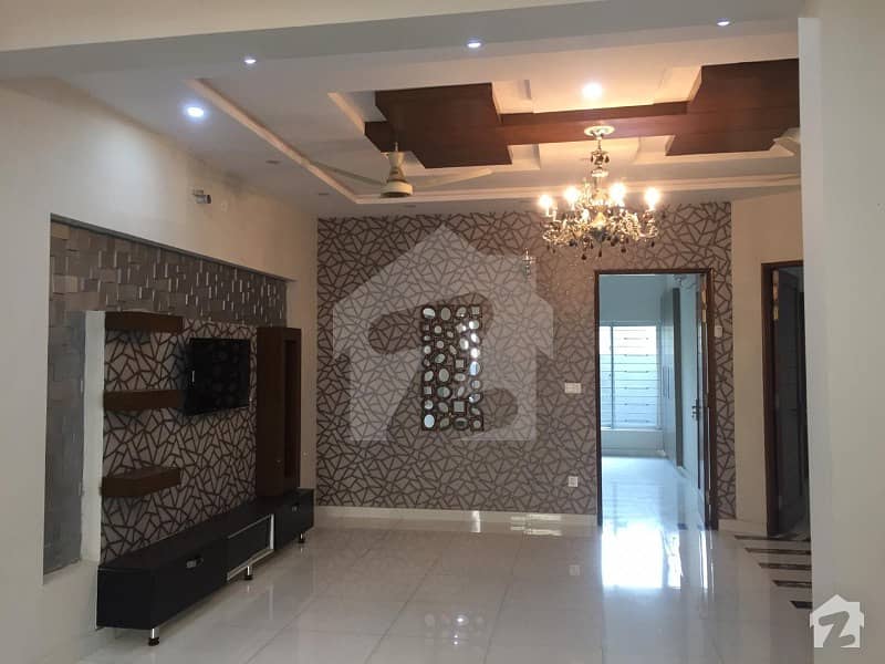 10 Marla Good Condition House For Sale In Overseas A Bahria Town