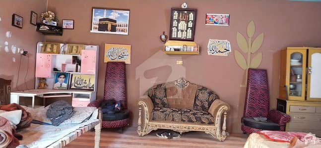 گلشنِ مہران فیز 2 حیدر آباد میں 7 کمروں کا 14 مرلہ مکان 1.6 کروڑ میں برائے فروخت۔