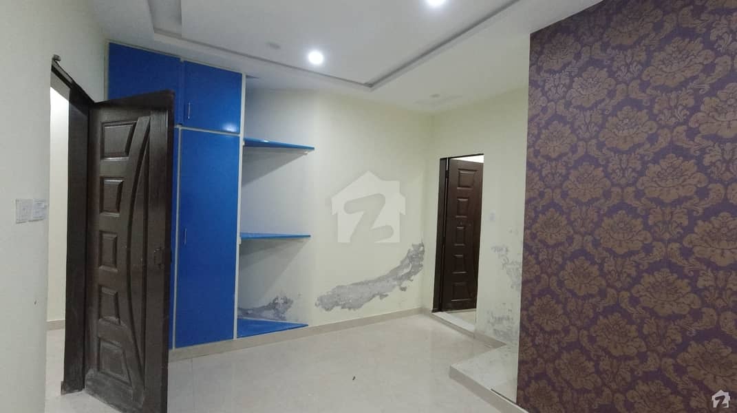 350 Square Feet Flat In Johar Town For Sale