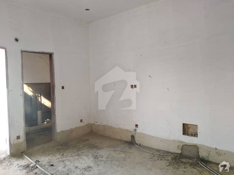 سکیم 33 کراچی میں 4 کمروں کا 5 مرلہ مکان 1.7 کروڑ میں برائے فروخت۔