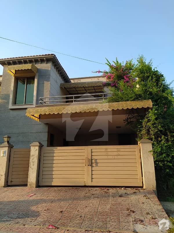 10 Marla 4 Bed Sd House For Sale