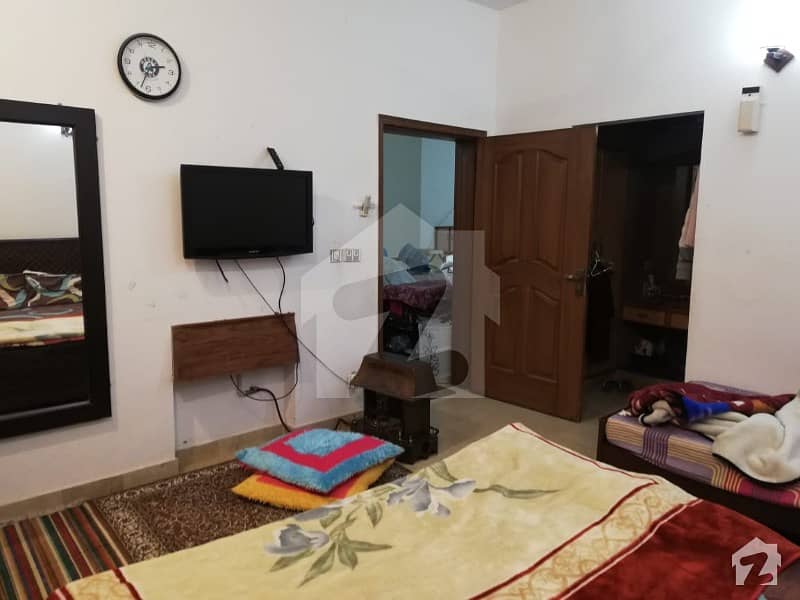 این ایف سی 1 - بلاک ڈی (ایس ای) این ایف سی 1 لاہور میں 4 کمروں کا 13 مرلہ مکان 2.15 کروڑ میں برائے فروخت۔