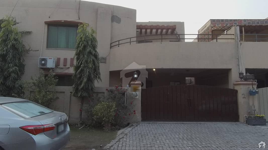 10 Marla 04 Bedroom With Basement House Available For Sale In Askari 10 Lahore Cantt