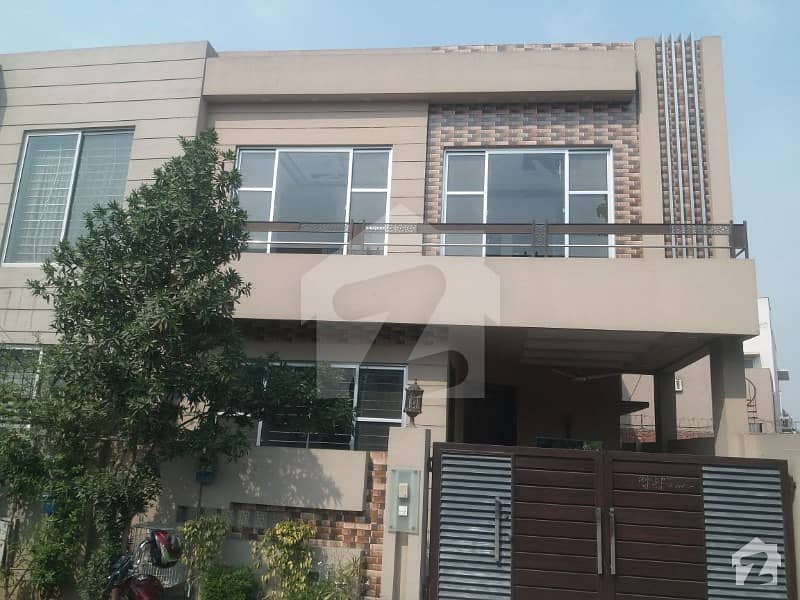 7 Marla Slightly Used Full House For Rent At Very Prime Location In Dha Phase 5