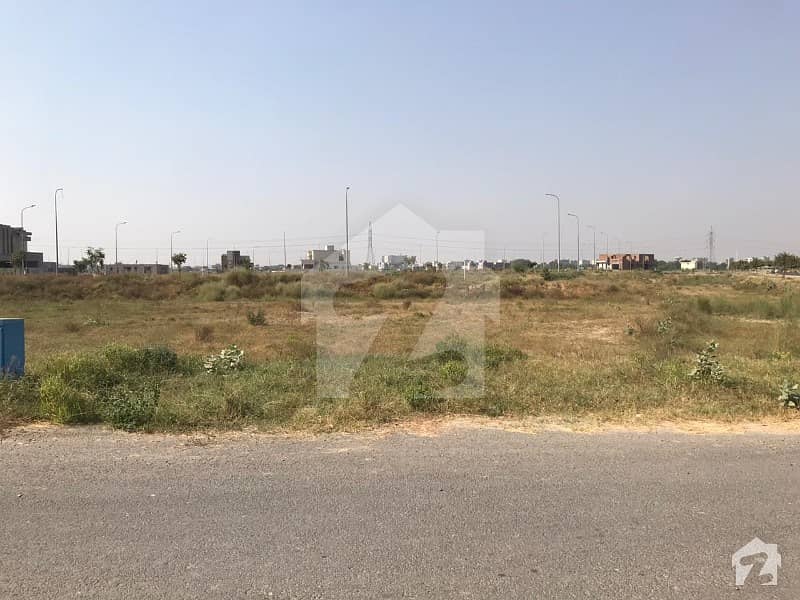 1 Kanal Corner Pair Plot No F 69 And 70 For Sale