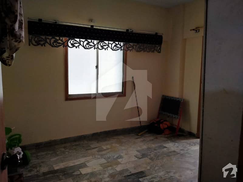 Stunning 950  Square Feet Flat In North Karachi Available