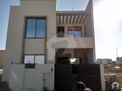 عبداللہ ہارون روڈ کراچی میں 3 کمروں کا 5 مرلہ مکان 1.25 کروڑ میں برائے فروخت۔