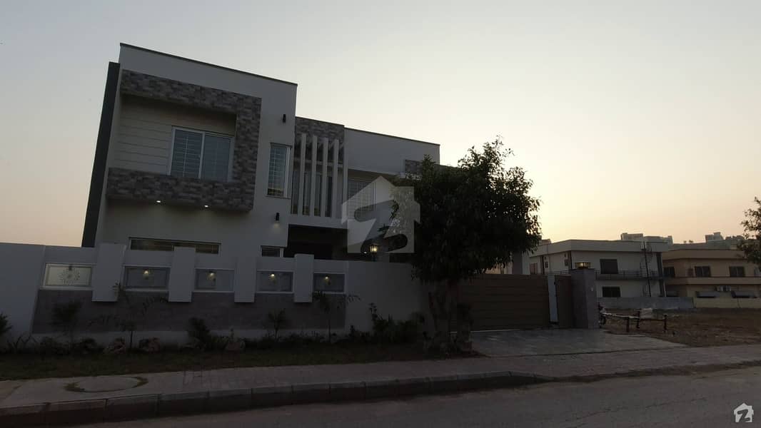 In Bahria Town Rawalpindi House Sized 4725  Square Feet For Sale