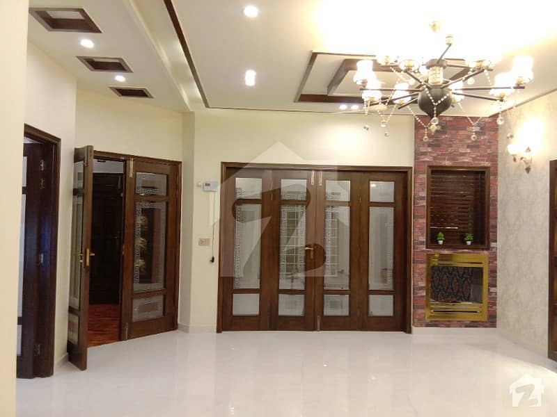 A Nicely Build 10 Marla Brand New House Is Available In Bahria Town Lahore