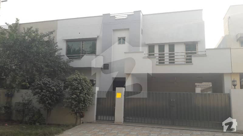 Askari 11 Sector A 10 Marla 3 Bed Luxury House For Sale