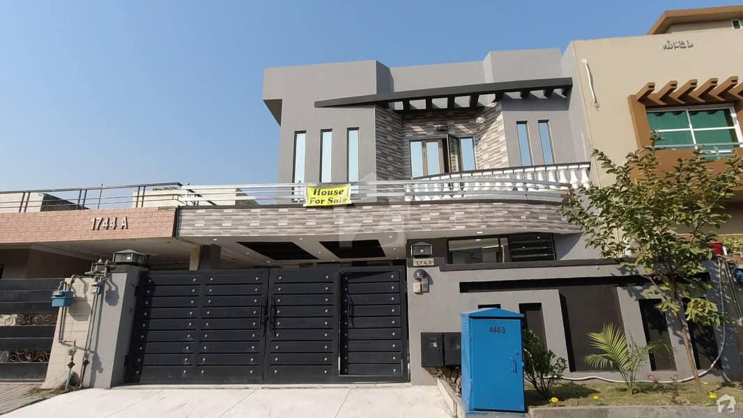 House Is Available For Sale In Bahria Town Phase 3