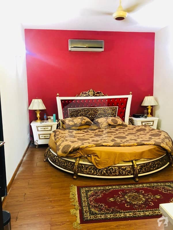 ڈی ایچ اے فیز 4 - بلاک ڈبل جی فیز 4 ڈیفنس (ڈی ایچ اے) لاہور میں 4 کمروں کا 10 مرلہ مکان 2.75 کروڑ میں برائے فروخت۔