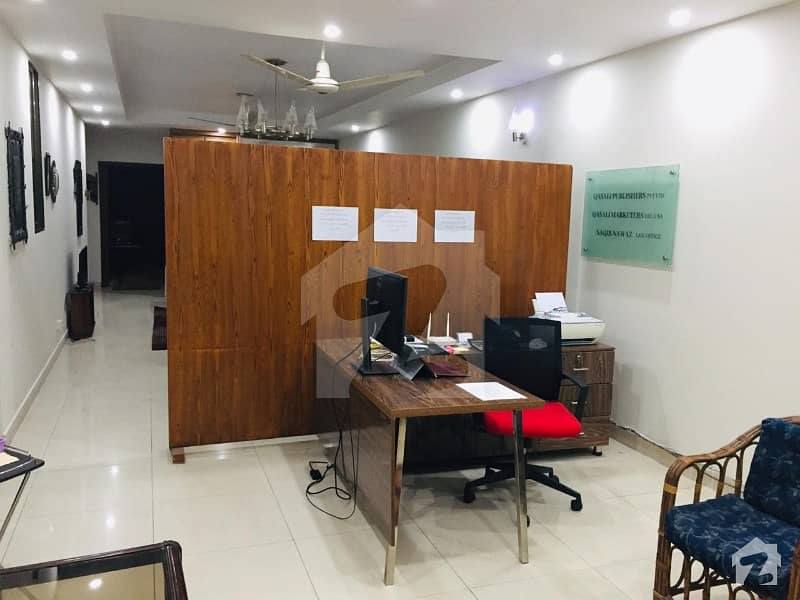 10 Marla  Fully Furnished Flat Gated Society For Sale In Rehman Gardens