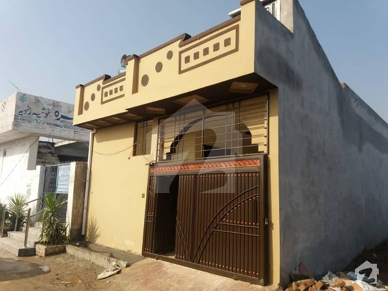 In Arsalan Town House For Sale Sized 900  Square Feet