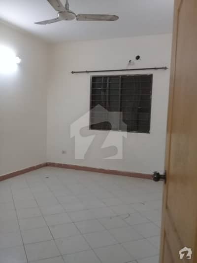 Beautiful Up Portion Available For Rent In Valencia