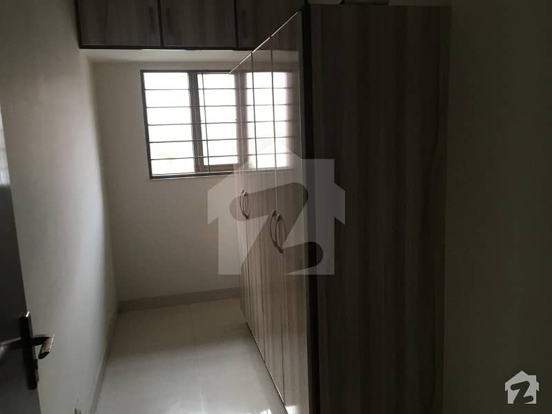Modern Location One Kanal Upper Portion Are Available For Rent In Phase 4