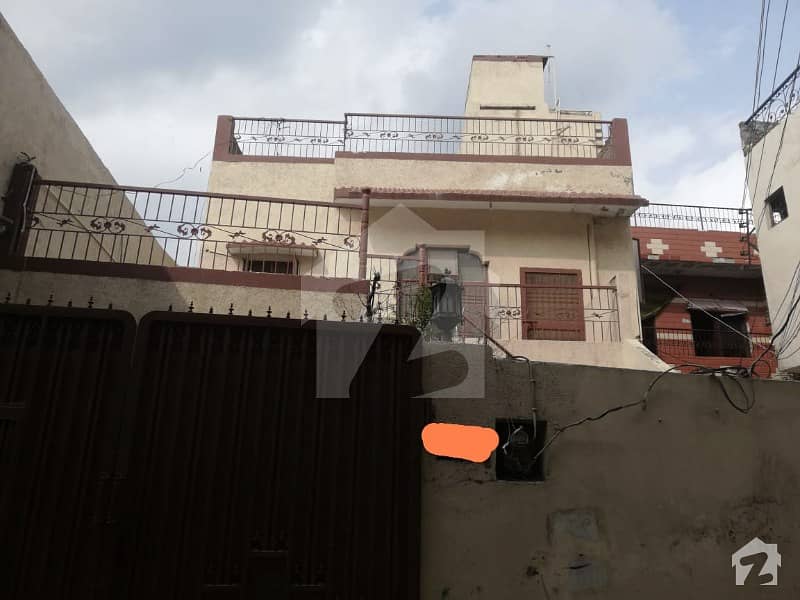 پِیر کالونی لاہور میں 5 کمروں کا 5 مرلہ مکان 1.1 کروڑ میں برائے فروخت۔