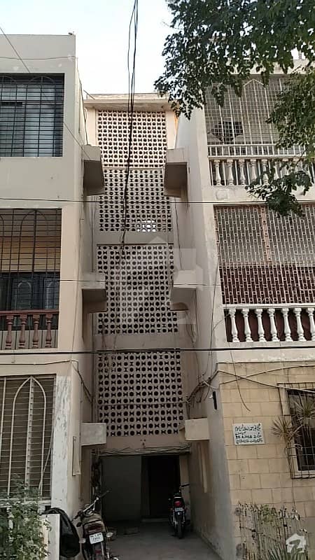 Upper Portion In Gulshan-E-Iqbal Town Sized 650  Square Feet Is Available