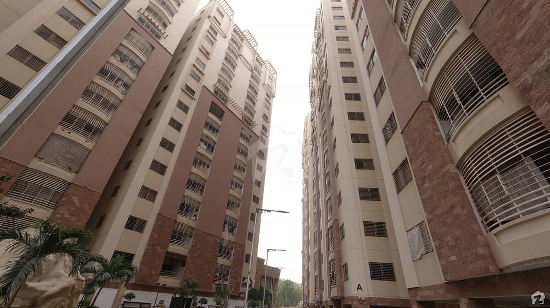 Brand New 4 Bedrooms Apartment For Sale In Gulshan E Iqbal Block No 1