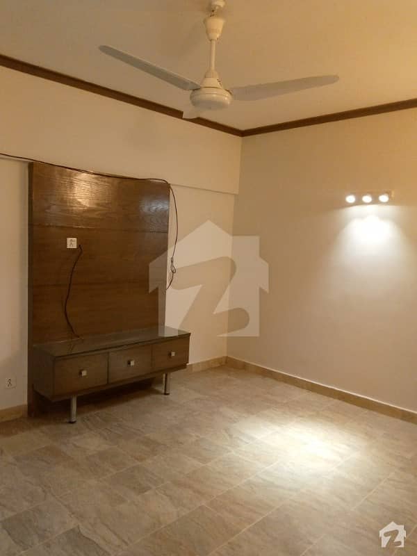 1450  Square Feet Flat In Clifton Is Best Option