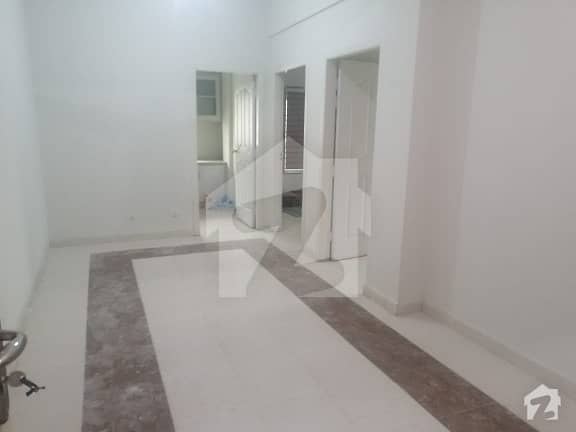 Islamabad Arcade Cornor Flat 2 Bed 1st Floor 850 Sq ft