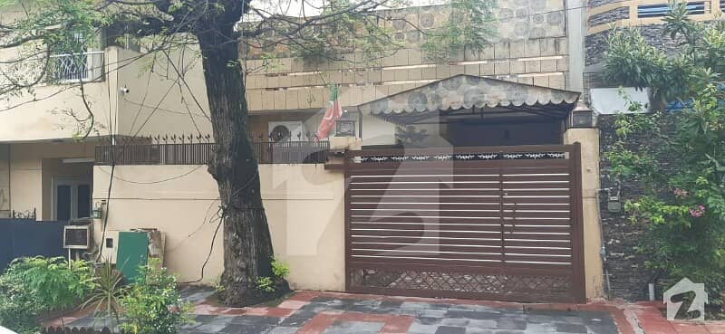 6 Marla House Triple Storey For Sale In G-8/1