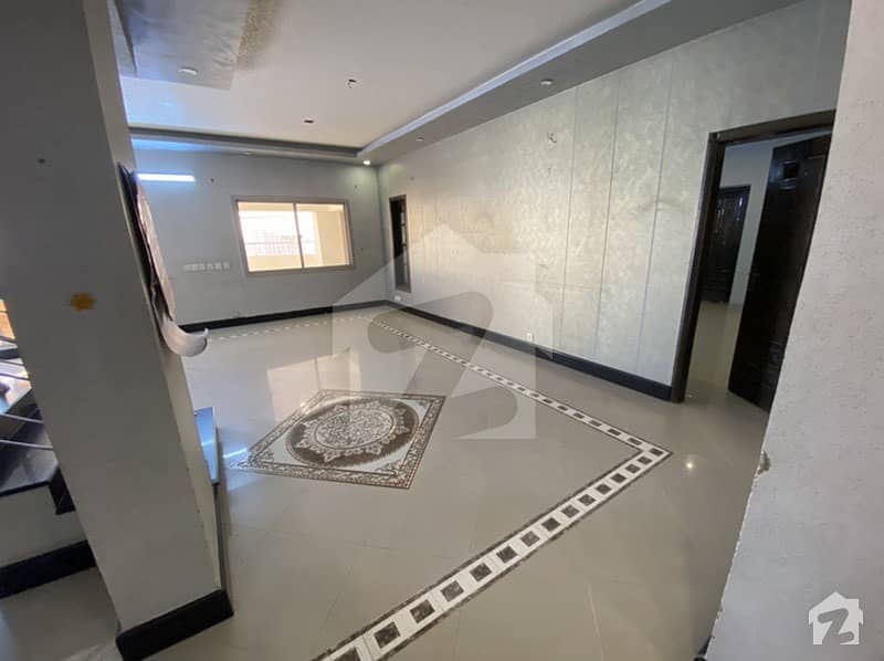 پرل ریزیڈینسی سکیم 45 کراچی میں 6 کمروں کا 1.22 کنال پینٹ ہاؤس 6.75 کروڑ میں برائے فروخت۔