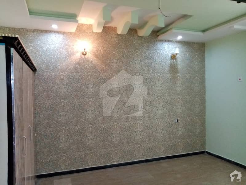 جوڈیشل ہاؤسنگ کالونی گوجرانوالہ میں 3 کمروں کا 5 مرلہ مکان 25 ہزار میں کرایہ پر دستیاب ہے۔