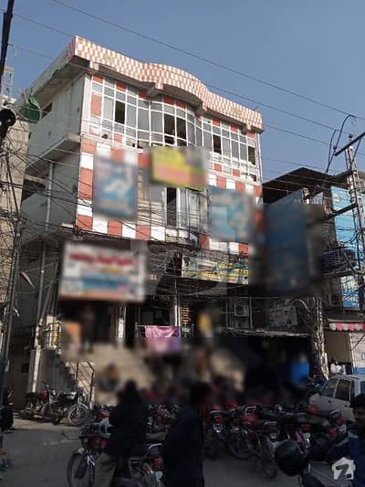 بنی چوک راولپنڈی میں 1 کمرے کا 9 مرلہ عمارت 13 کروڑ میں برائے فروخت۔