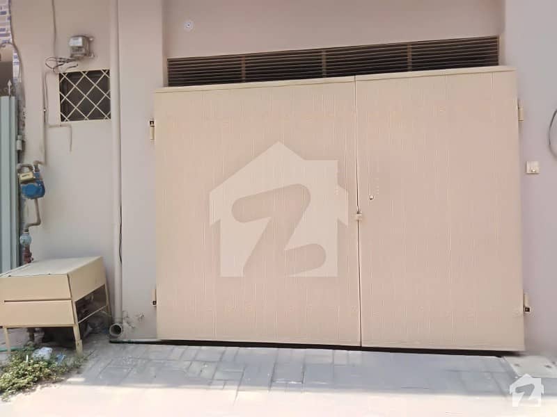 الفیاض کالونی فیصل آباد میں 4 کمروں کا 3 مرلہ مکان 65 لاکھ میں برائے فروخت۔