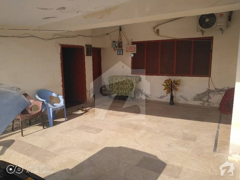 5.5 Marla House For Sale, 2 Bed Rooms  2 Washrooms   TV Lounge Kitchen